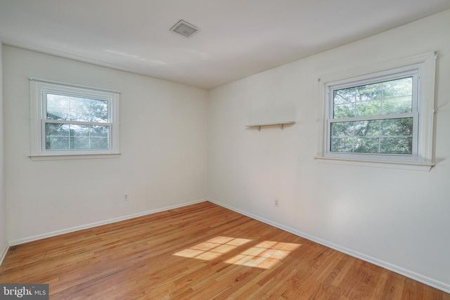 9 PIN OAK DR, Lawrence Township, NJ 08648