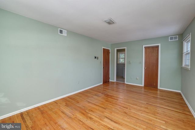 9 PIN OAK DR, Lawrence Township, NJ 08648