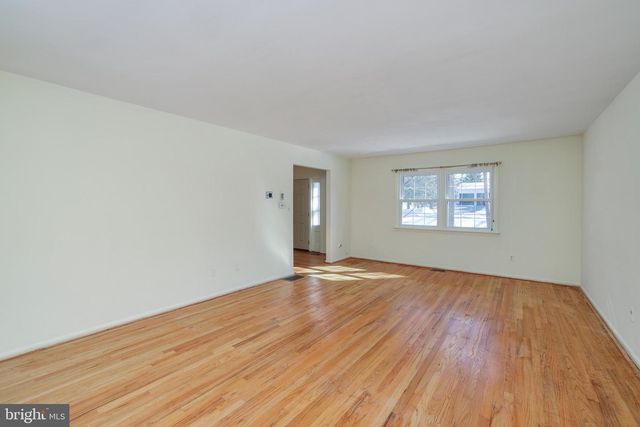 9 PIN OAK DR, Lawrence Township, NJ 08648