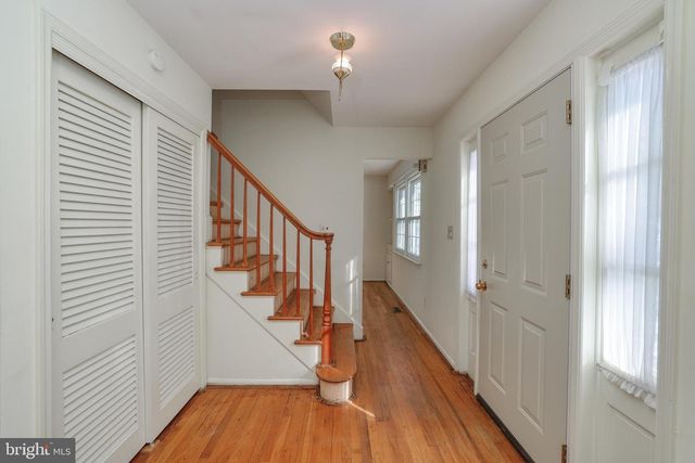 9 PIN OAK DR, Lawrence Township, NJ 08648