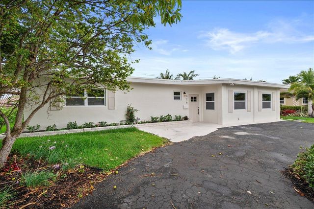 426 Bayberry Drive, West Palm Beach, FL 33403