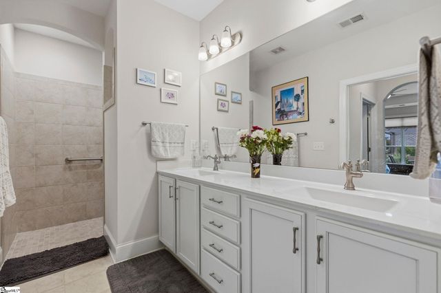 8 Heron Glen Way, Simpsonville, SC 29680