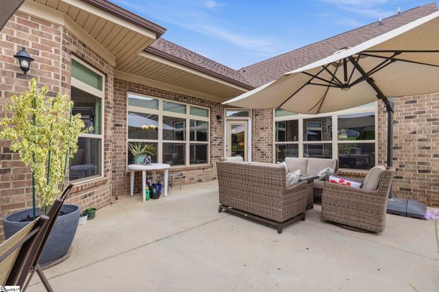 8 Heron Glen Way, Simpsonville, SC 29680