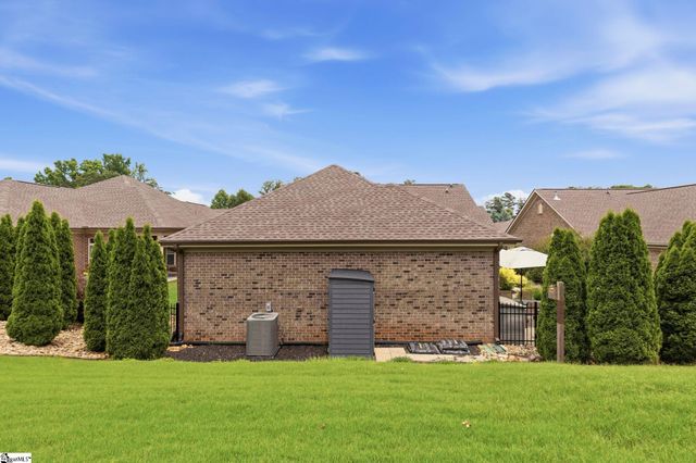 8 Heron Glen Way, Simpsonville, SC 29680