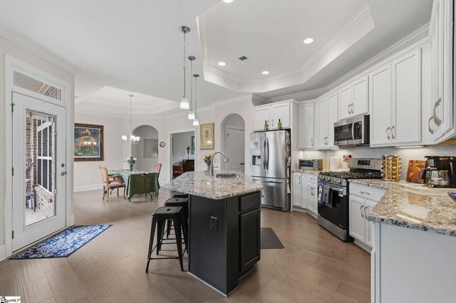 8 Heron Glen Way, Simpsonville, SC 29680