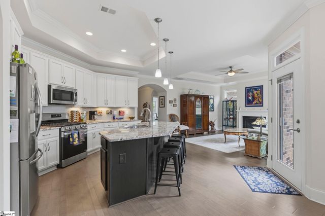 8 Heron Glen Way, Simpsonville, SC 29680