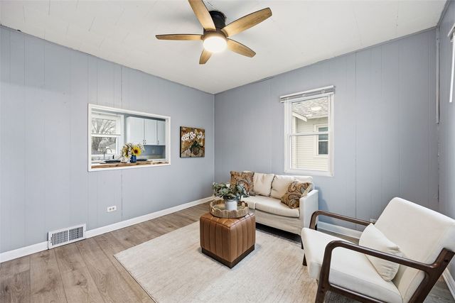 1128 I Avenue NE, Cedar Rapids, IA 52402