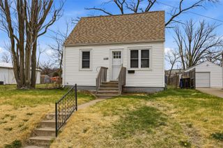 1128 I Avenue NE, Cedar Rapids, IA 52402