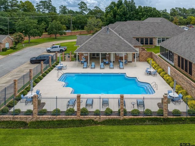 1230 Quinby Lane, Tyler, TX 75701