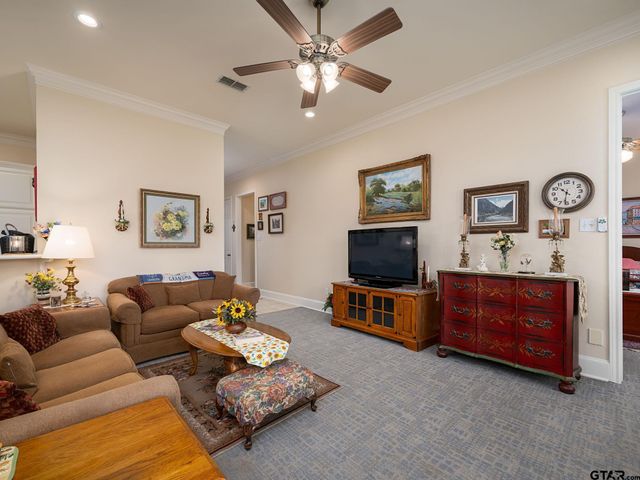 1230 Quinby Lane, Tyler, TX 75701
