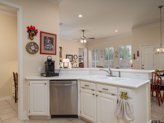 1230 Quinby Lane, Tyler, TX 75701