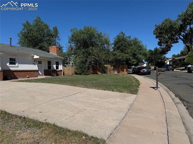 4930 Webb Drive, Colorado Springs, CO 80916