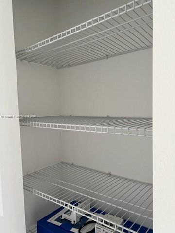 12989 SW 233rd Ter 12989, Miami, FL 33032