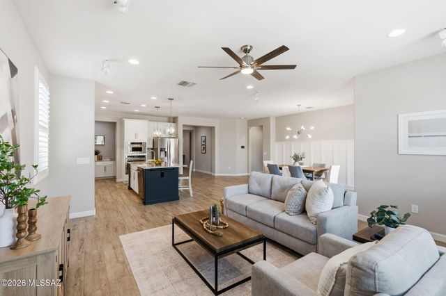 9488 N Mirage Sky Court, Oro Valley, AZ 85742