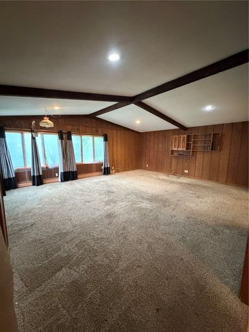 3624 Terrace Hill Drive NE, Cedar Rapids, IA 52402