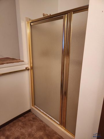 415 SPARK ST, Lead, SD 57754