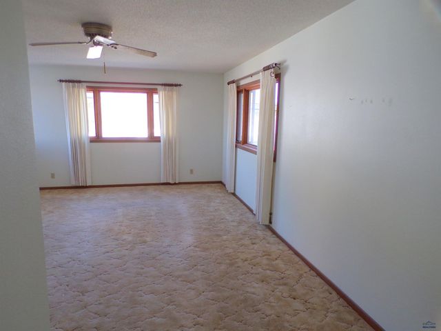 415 SPARK ST, Lead, SD 57754