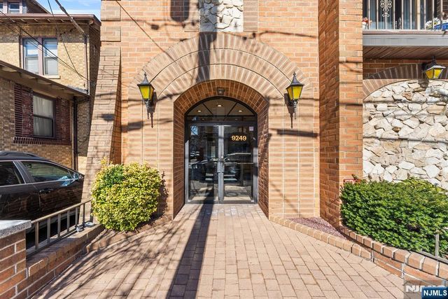 9249 Kennedy Boulevard 105, North Bergen, NJ 07047