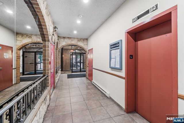 9249 Kennedy Boulevard 105, North Bergen, NJ 07047