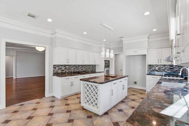 10 Burwick Street, Sugar Land, TX 77479