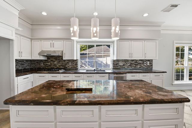 10 Burwick Street, Sugar Land, TX 77479