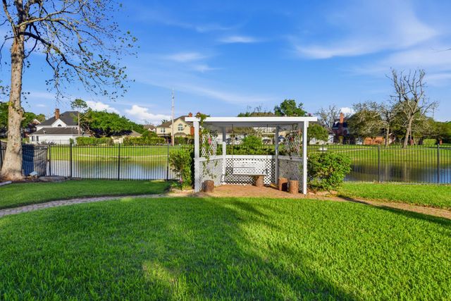 10 Burwick Street, Sugar Land, TX 77479