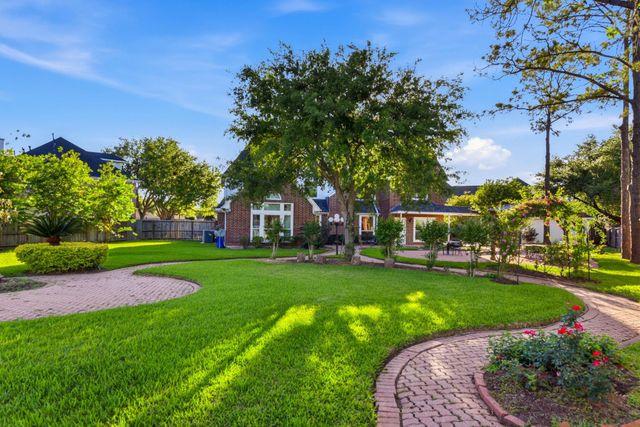 10 Burwick Street, Sugar Land, TX 77479