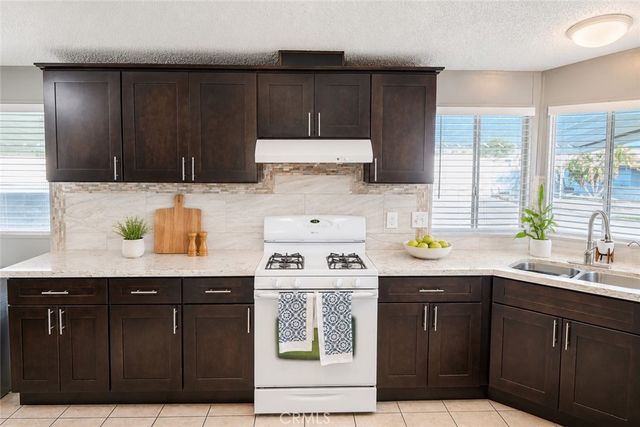 777 S Temescal 69, Corona, CA 92879