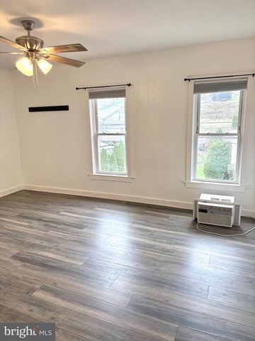 30 N PINE ST, Lewistown, PA 17044