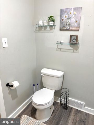 30 N PINE ST, Lewistown, PA 17044