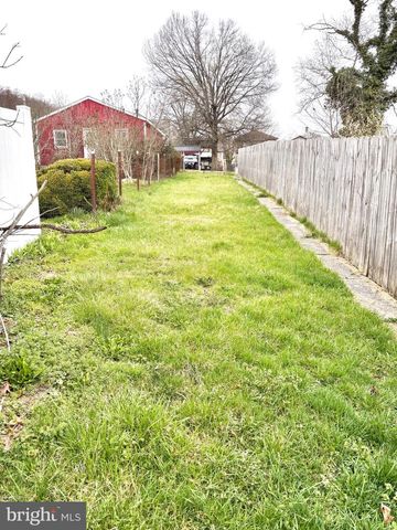 30 N PINE ST, Lewistown, PA 17044