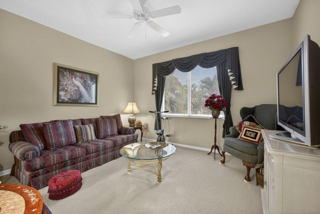 11502 Knightsbridge Place, Wellington, FL 33449