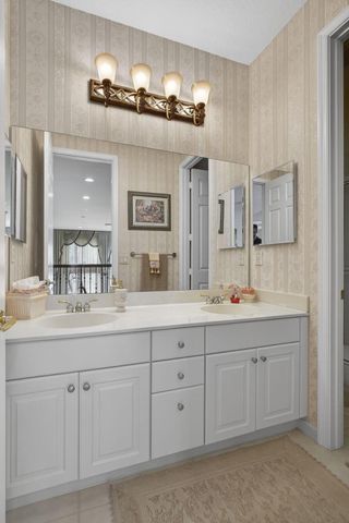 11502 Knightsbridge Place, Wellington, FL 33449