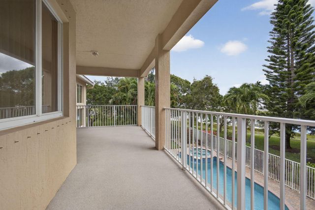 11502 Knightsbridge Place, Wellington, FL 33449