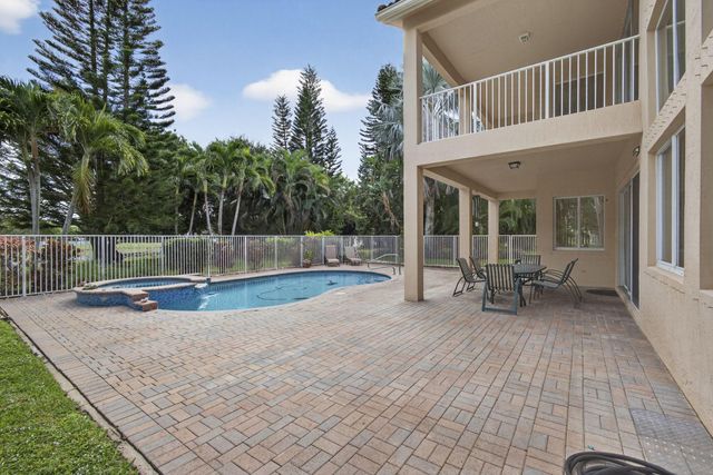 11502 Knightsbridge Place, Wellington, FL 33449