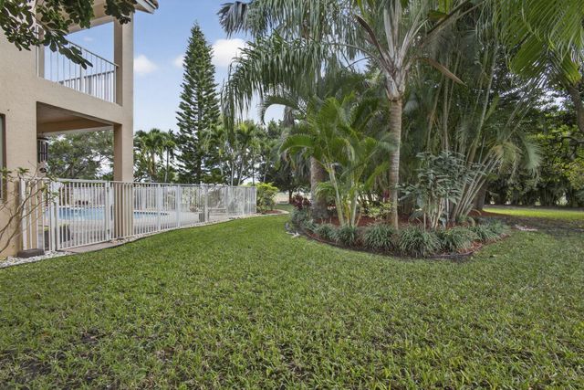 11502 Knightsbridge Place, Wellington, FL 33449