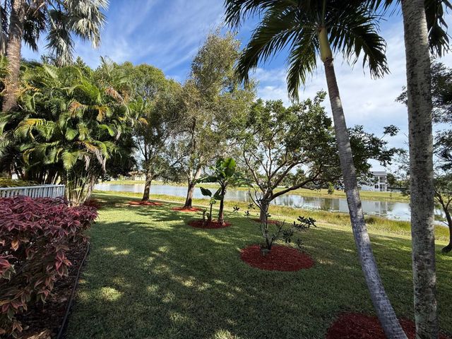 11502 Knightsbridge Place, Wellington, FL 33449