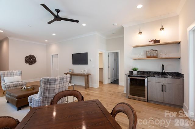4325 Raney Way, Charlotte, NC 28205