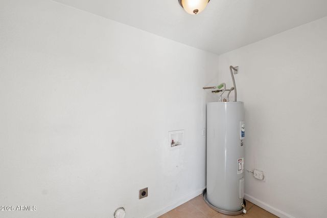 8137 W Trafalgar Avenue, Phoenix, AZ 85033