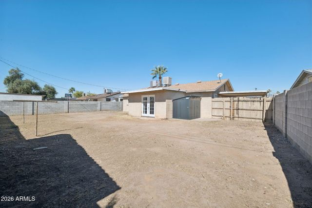 8137 W Trafalgar Avenue, Phoenix, AZ 85033