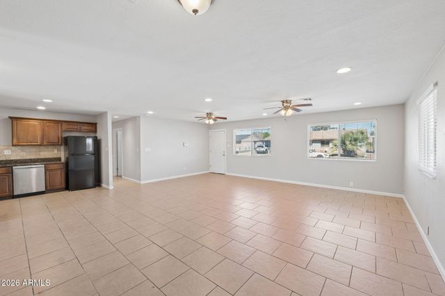 8137 W Trafalgar Avenue, Phoenix, AZ 85033