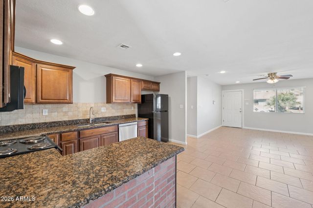 8137 W Trafalgar Avenue, Phoenix, AZ 85033