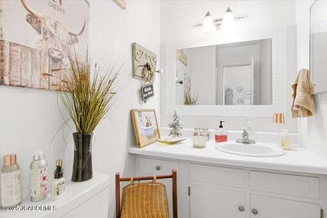 657 HIDDENWOOD COURT, Jefferson City, MO 65109