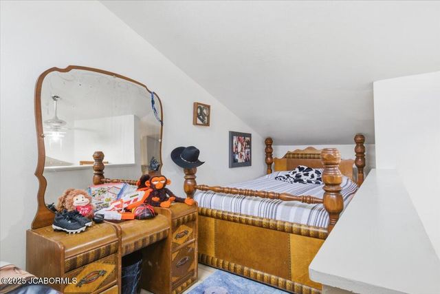 657 HIDDENWOOD COURT, Jefferson City, MO 65109