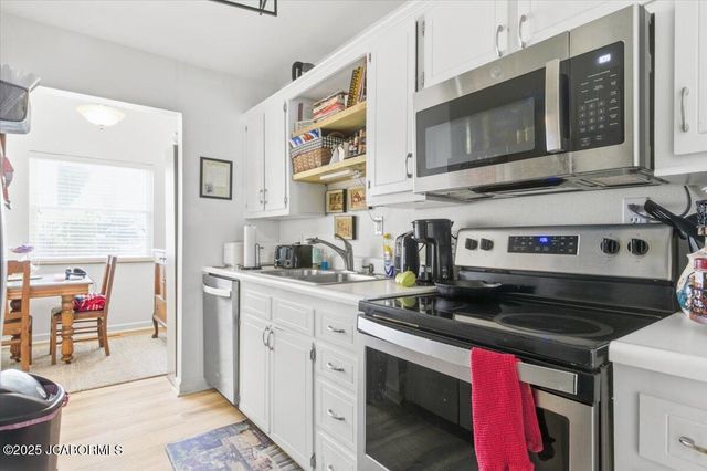 657 HIDDENWOOD COURT, Jefferson City, MO 65109