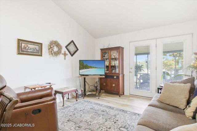 657 HIDDENWOOD COURT, Jefferson City, MO 65109