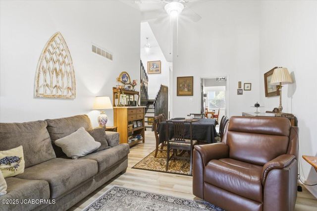 657 HIDDENWOOD COURT, Jefferson City, MO 65109