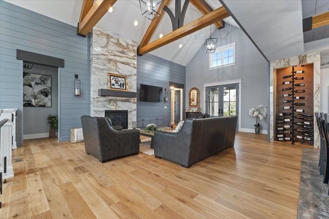 228 NE 60th Court, Ankeny, IA 50021