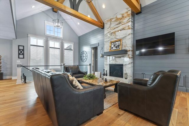 228 NE 60th Court, Ankeny, IA 50021
