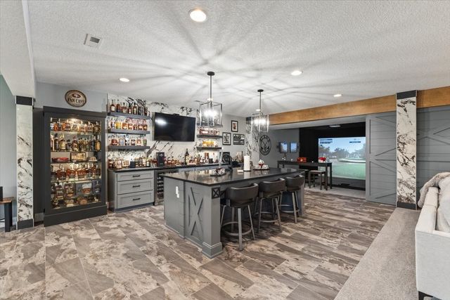 228 NE 60th Court, Ankeny, IA 50021